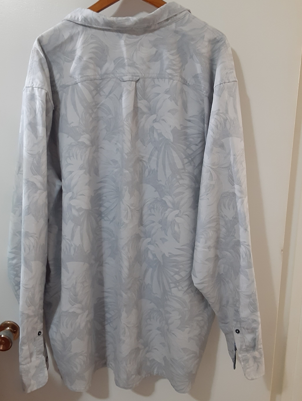 Tommy Bahama 4XLT Big & Tall "Linden Beach Flannel" Light Blue Palm Print - Picture 3 of 14